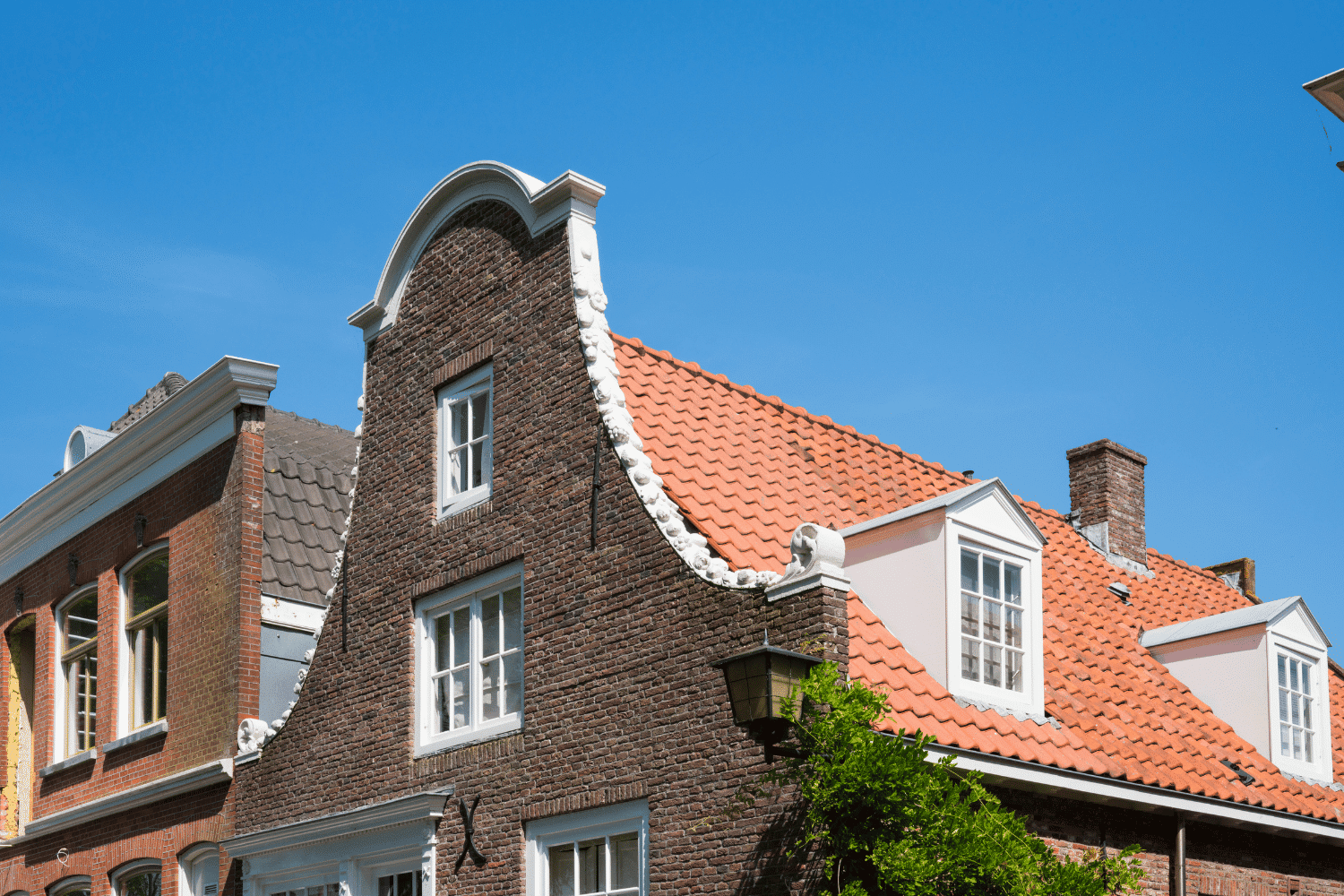 Dutch gable roof design