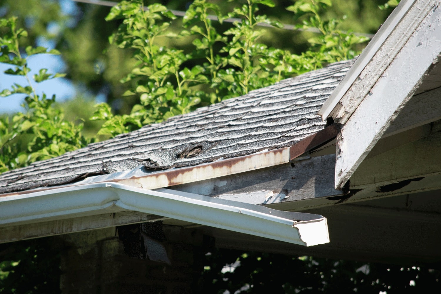 Illustration of debris impact on roof