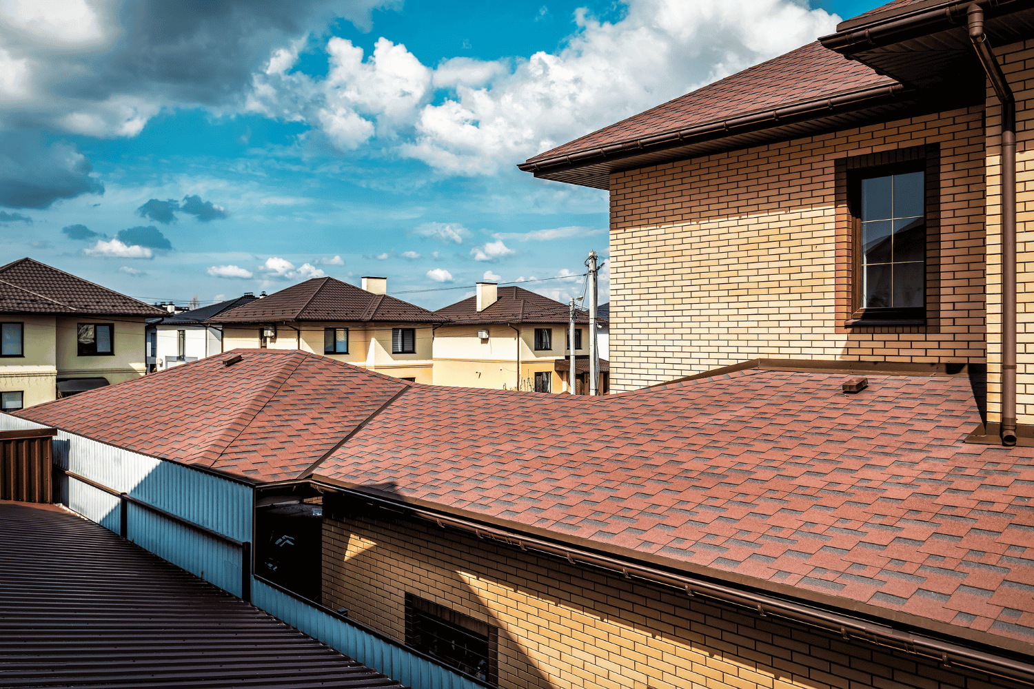 An illustration depicting popular roof shingle colors for 2024. 